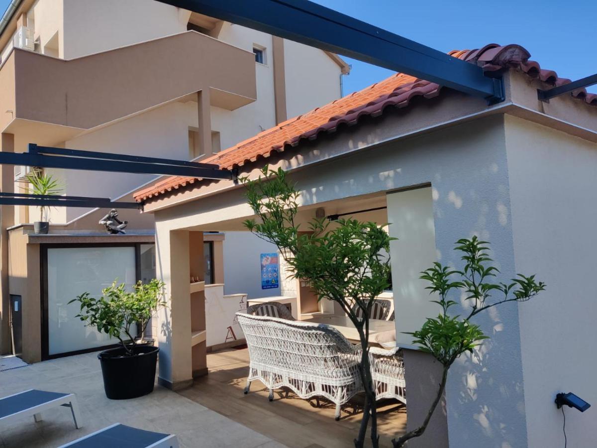 Apartments Villa A - Heating Pool Trogir Exterior foto